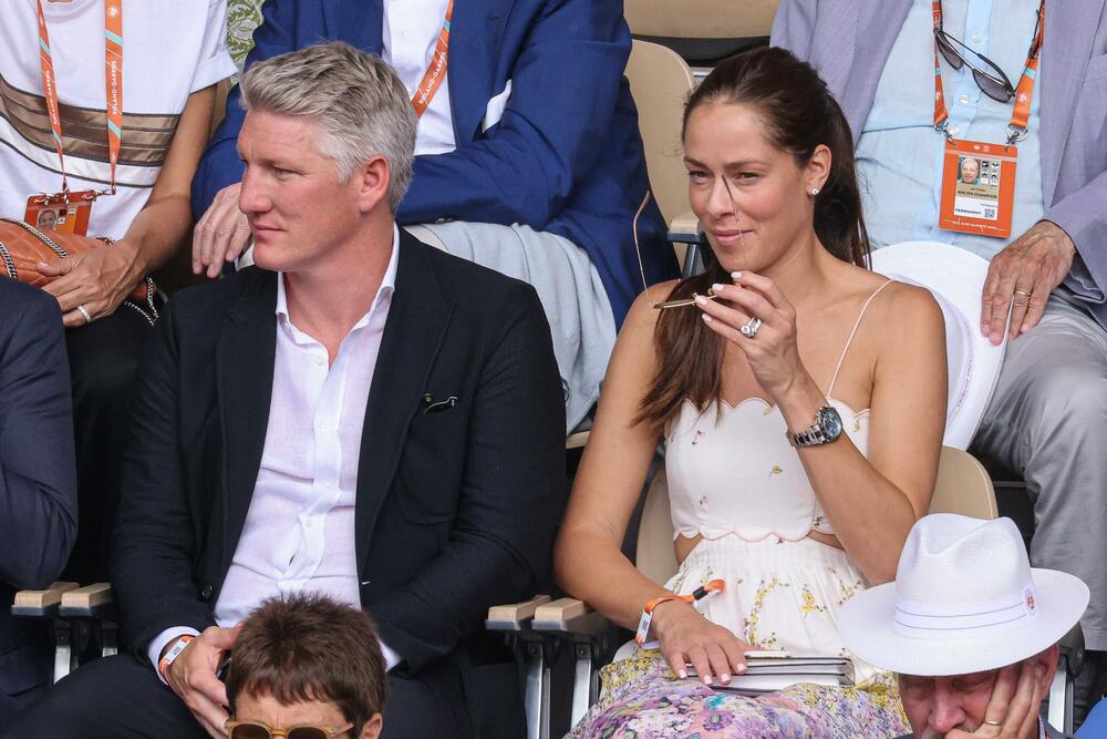 <p>Bivša teniserka Ana Ivanović i njen suprug Bastijan Švajnštajger su nedavno postali roditelji po treći put.</p>