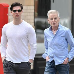 Njegov 46 godine mlađi dečko se nije ni osvrnuo: Tužan snimak legendarnog Kelvina Klajna kruži društvenim mrežama