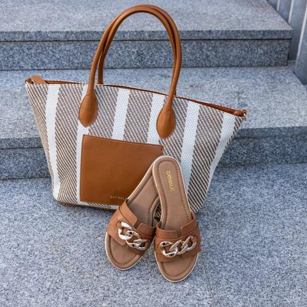Ovo je sva modna inspiracija koja vam treba: 4 savršeno uklopljene kombinacije obuće i torbi za trendi leto