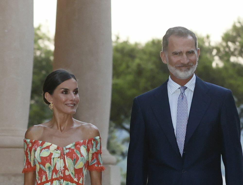 <p>Španska kraljica i najobičniju letnju maksi-haljinu bira tako da može da je nosi na najsvečanijim događajima </p>