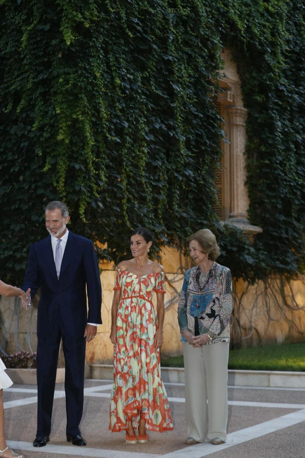 <p>Španska kraljica i najobičniju letnju maksi-haljinu bira tako da može da je nosi na najsvečanijim događajima </p>