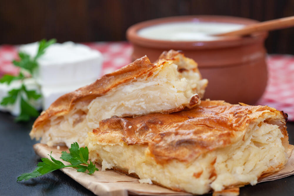 Gibanica, Pita, Pita sa sirom