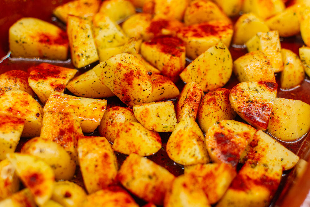 Restovan krompir je mnogima jedna od omiljenih varijanti ove namirnice 