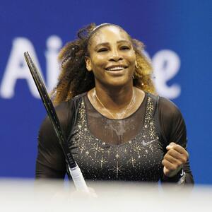 Patike sa 400 dijamanata, raskošna suknja i SVE U SIMBOLIMA: Serena Vilijams se oprašta od tenisa stilizovana kao u snu