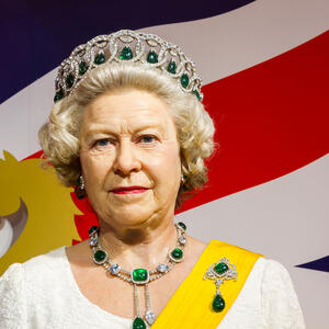 "Danas oplakujemo ratnog zločinca": Poznata pevačica oplela po kraljici Elizabeti II
