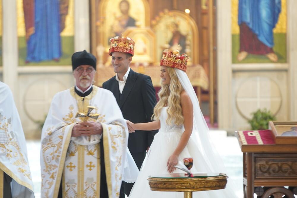 <p>Crkveno venčanje obavljeno je u crkvi Sveto Marka u Beogradu</p>