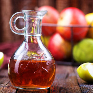 Kako koristiti jabukovo sirće za MRŠAVLJENJE? Ako ga pijete ovako, smanjuje apetit, prži masti, ne dopušta gojenje...