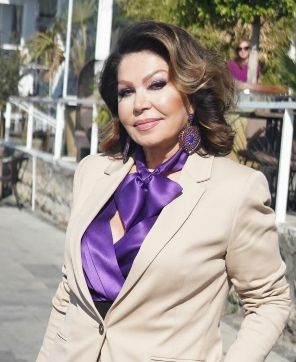 Neda Ukraden se prisetila svoje ljubavi sa Sašom Popovićem i Neda Ukraden se prisetila svoje ljubavi sa Sašom Popovićem i