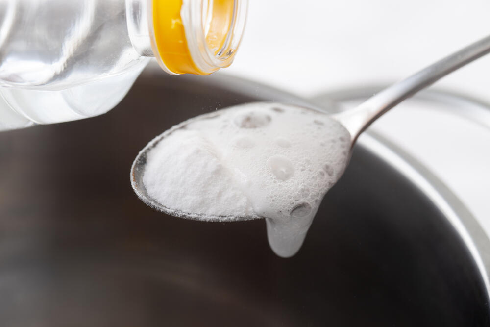 Sirće i soda bikarbona su glavni saveznici u čišćenju doma