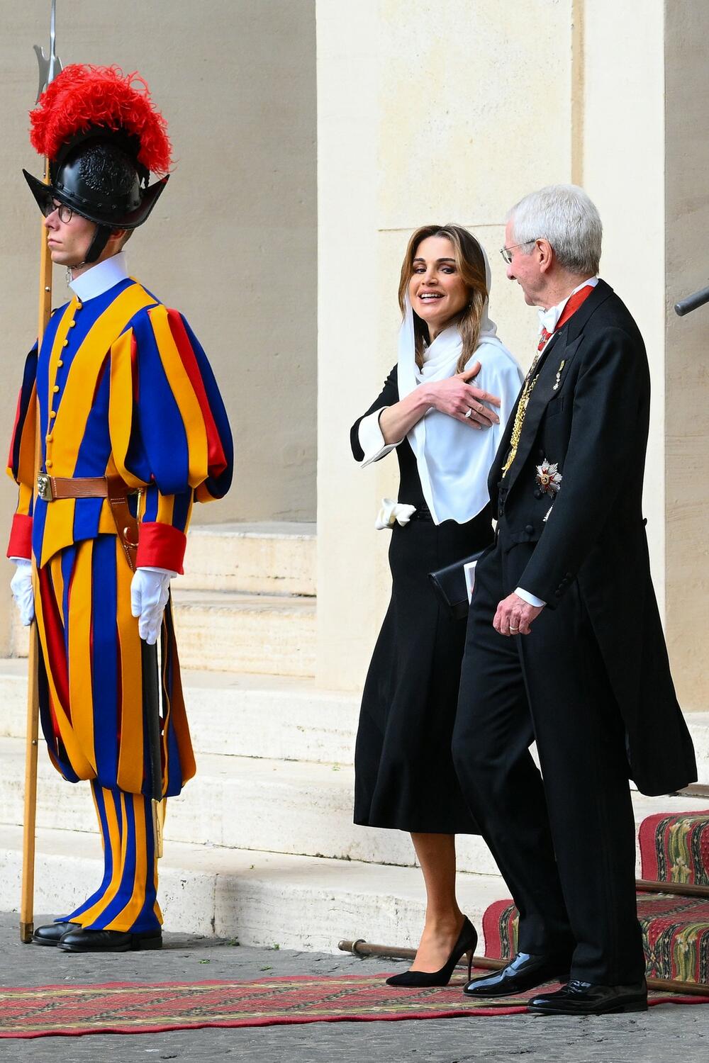 <p>Кraljica Jordana Ranija posetila je papu Franju u Vatikanu pre nekoliko dana </p>