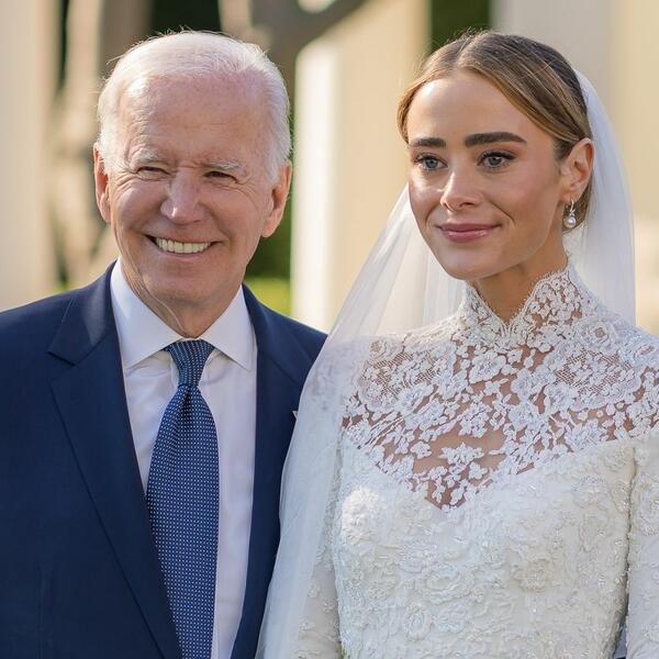 Raskošno venčanje u Beloj kući: Mlada očarala bajkovitom venčanicom kakvu nemaju ni Diznijeve princeze