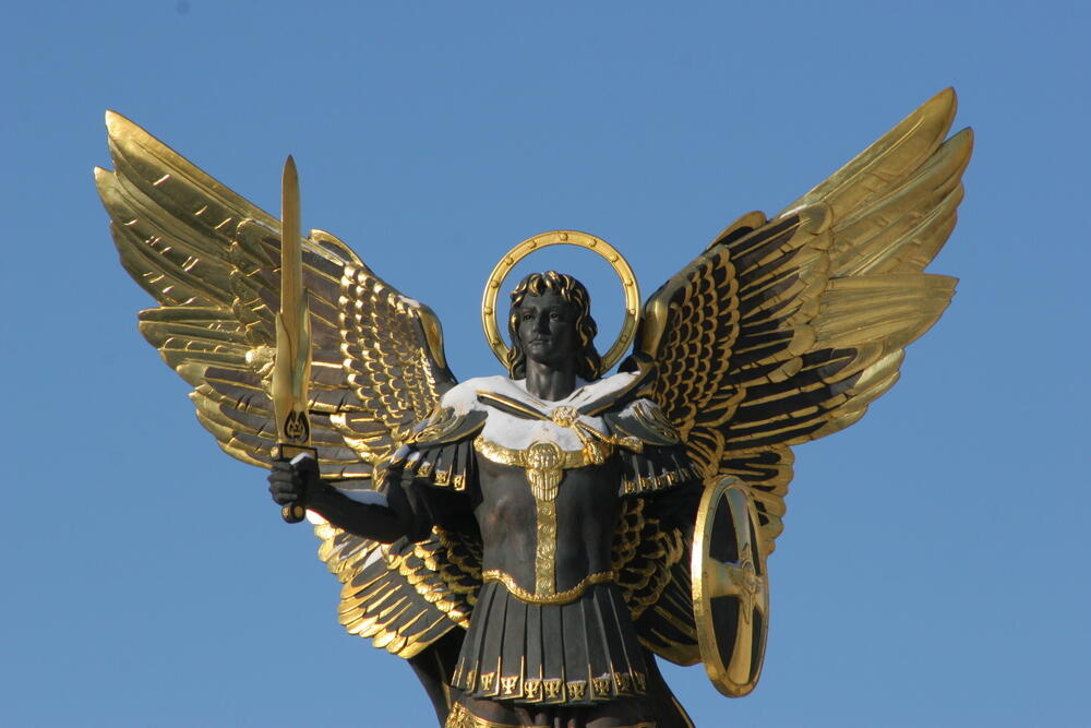 Skulptura Sv. Arhangela Mihaila u Kijevu
