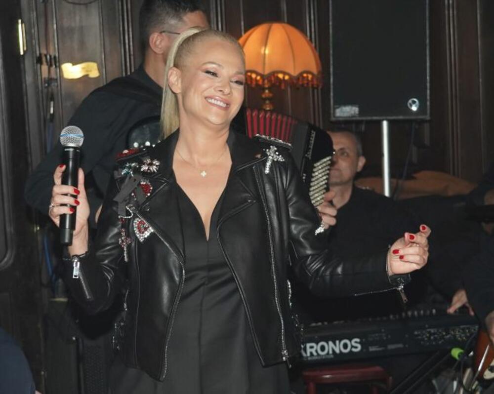 <p>Proslava 44. rođendana pevačice Ilde Šaulić događaj je kog će se ona godinama sećati sa osmehom</p>