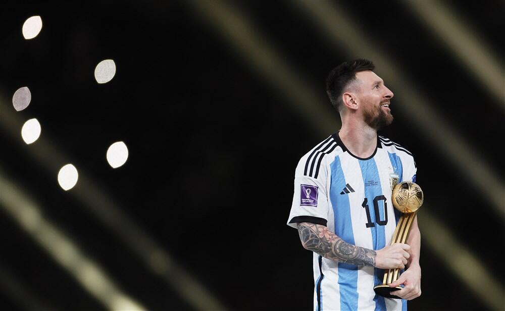 <p>Argentina je postala prvak sveta, a <strong>Lionel Mesi</strong> i zvanično najbolji fudbaler na planeti.</p>