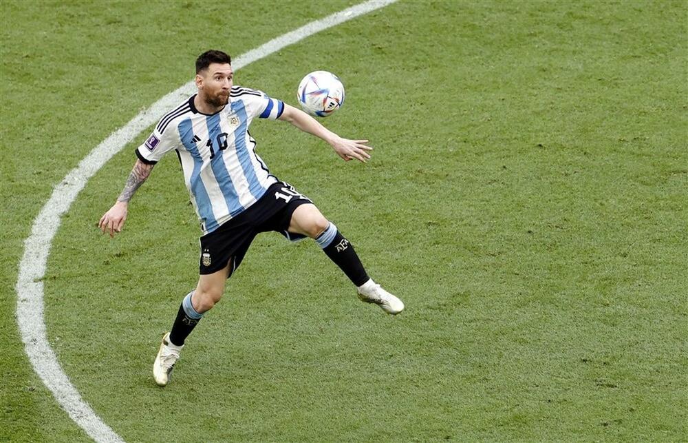 Fudbaler Argentine i Pari Sen Žermena Lionel Leo Mesi poznat je još kao Atomska buvica