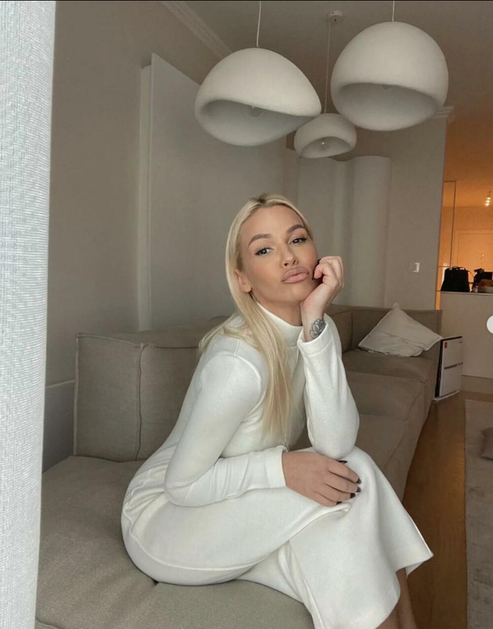 Nataša Bekvalac obožava all white modna izdanja