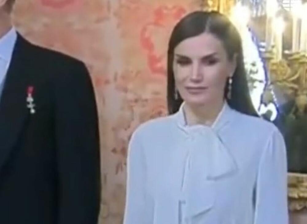 Španska kraljica Leticija bila je zatečena, ali je ostala hladnog izraza lica