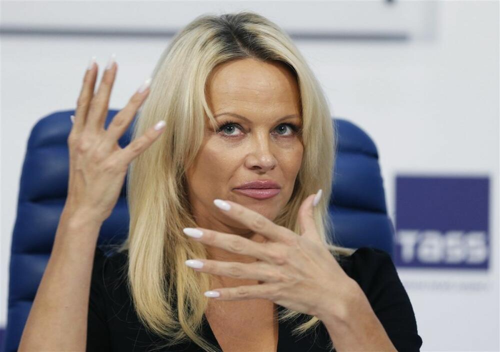 Pamela Anderson na početku svog ljubavnog života doživela je nezaboravan krah