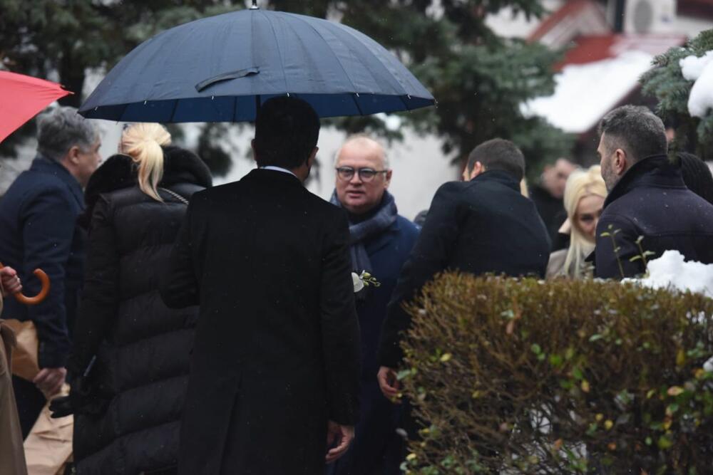 U Beogradu je održan pomenu Kseniji Vučić, poznatoj voditeljki i prvoj supruzi predsednika Srbije Aleksandra Vučića