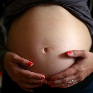 Da li se ženski mozak zaista smanjuje u trudnoći? Istražili smo studije i pitali stručnjaka, a evo šta smo otkrili