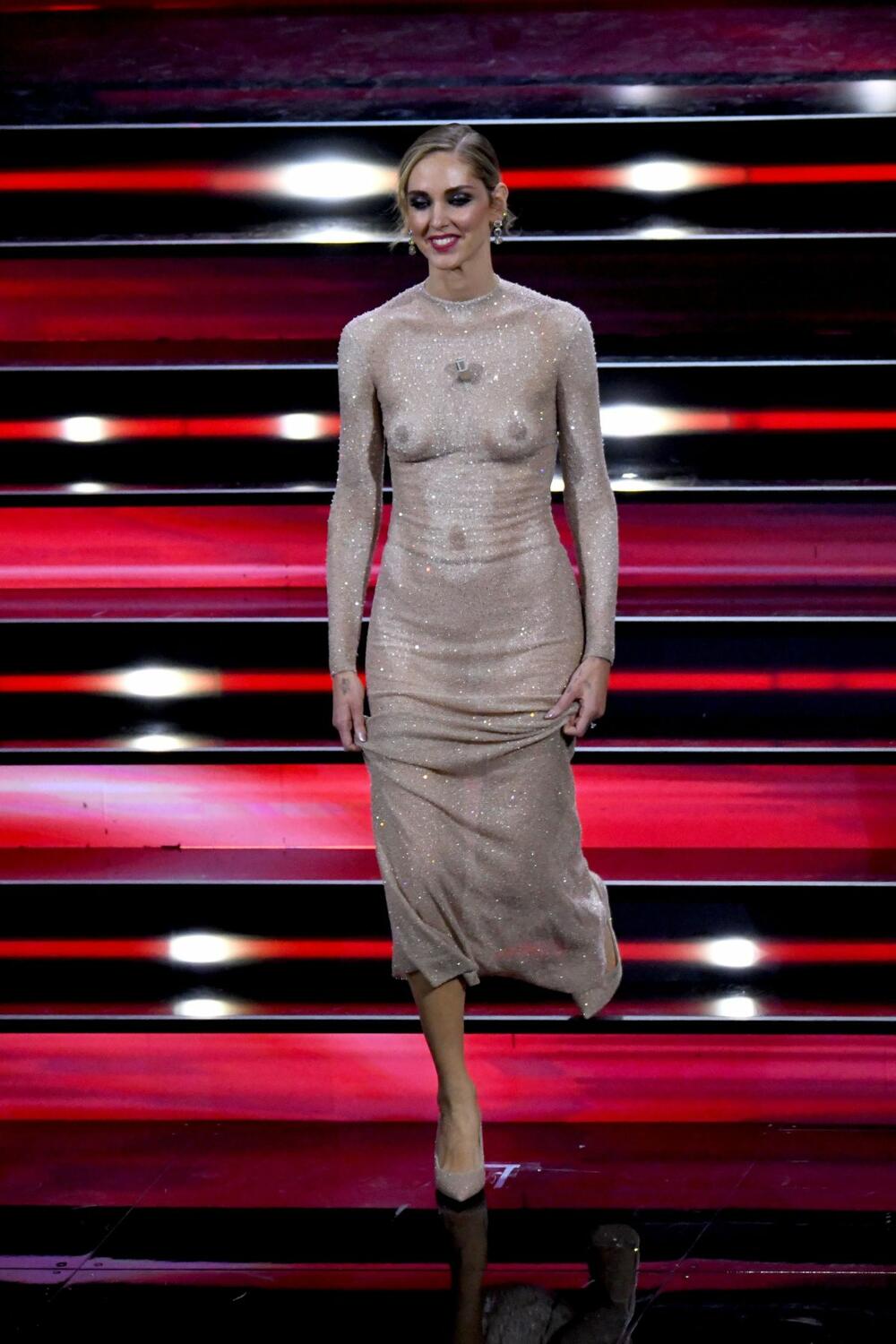 Gola Dior haljina Kjare Feranji na Sanremu