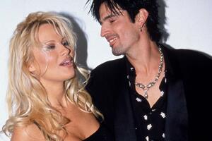 Bili su najburniji holivudski par, sad je zaobilazi u širokom luku: Pamela Anderson otkrila detalje odnosa sa bivšim