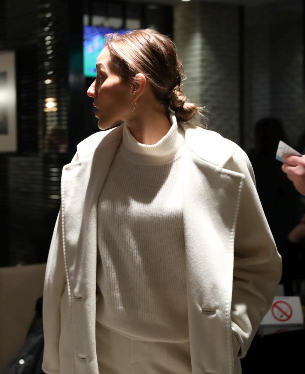 Jelena Đoković obožava bele kapute