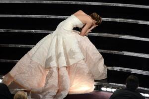 Prva košta 4 miliona, ali i Odrina i Lizina su remek-dela: Najskuplje haljine u istoriji Oskara je nemoguće zaboraviti