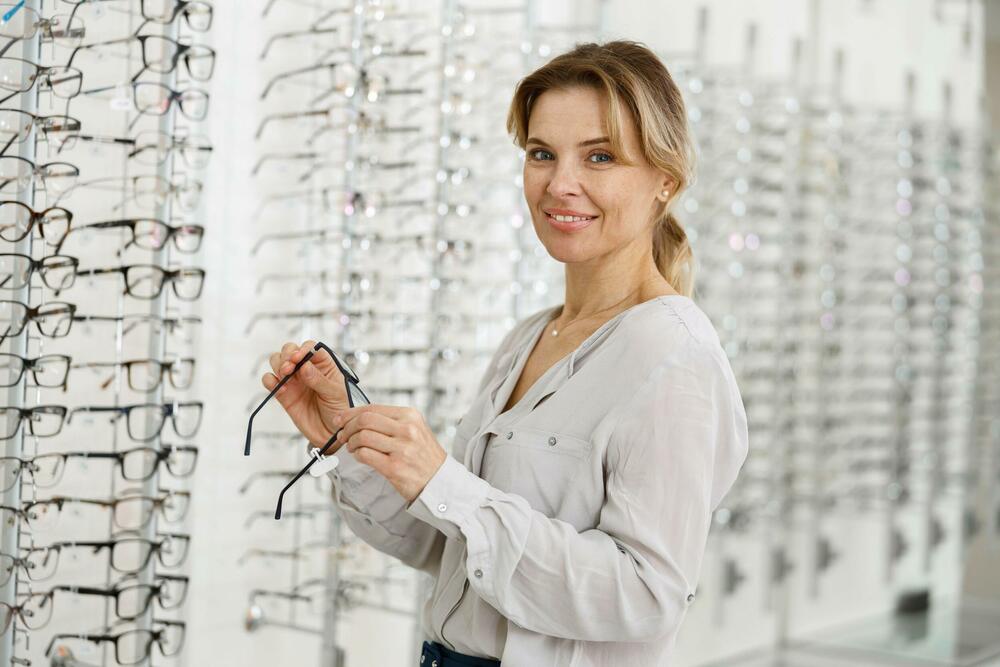 Ultratanke naočare za vid