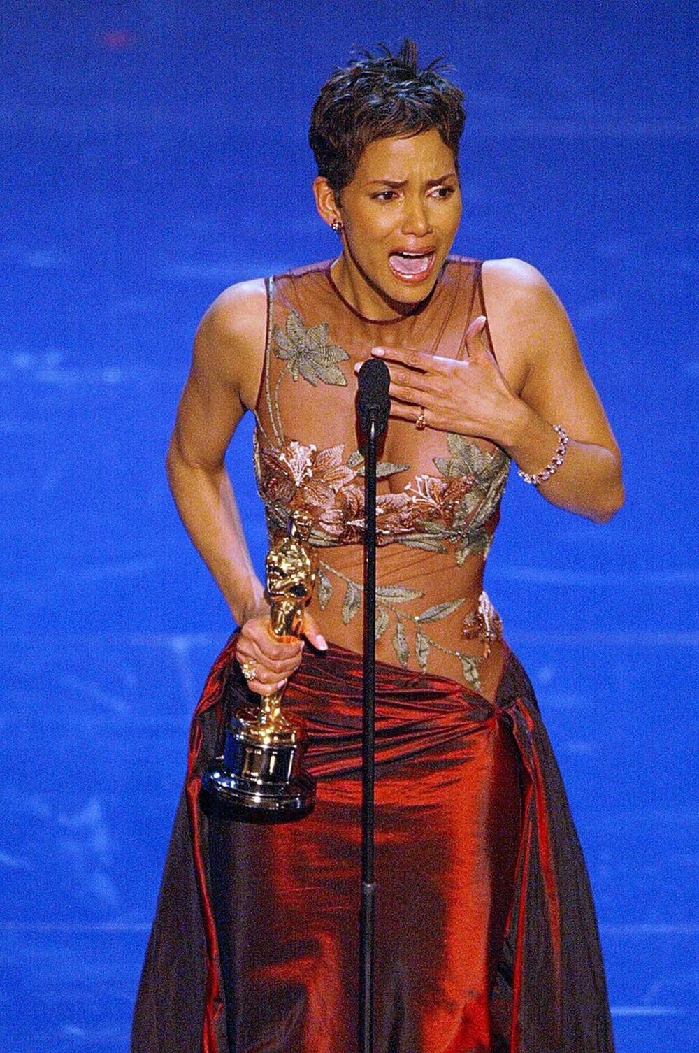 Hale Beri na dodeli Oskara 2002. godine
