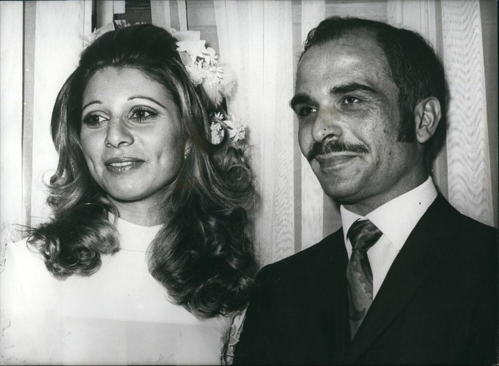 Kralj Husein i kraljica Alija na svom venčanju 1972. nakon razvoda od princeze Mune