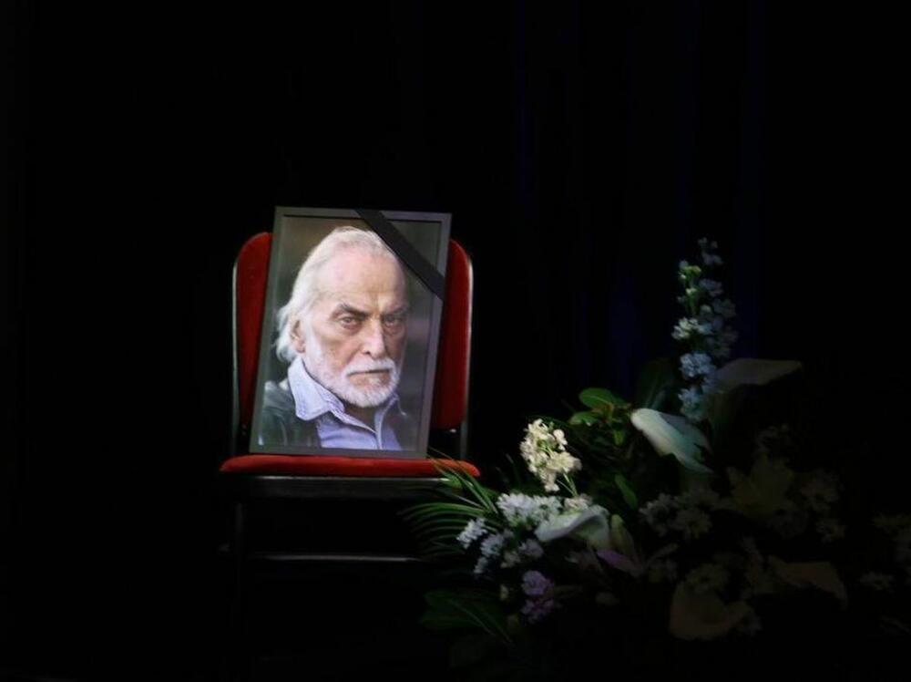 <p>Glumac je sahranjen u Aleji zaslužnih građana na Novom groblju nakon emotivne, ali dostojanstvene komemoracije u Narodnom pozorištu</p>