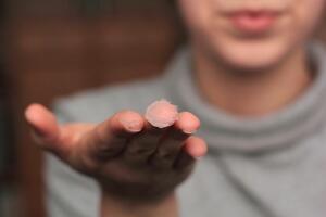 "Botoks krema" se pravi za manje od 200 dinara: Ima samo 4 sastojka, a pomaže protiv bora i suvoće