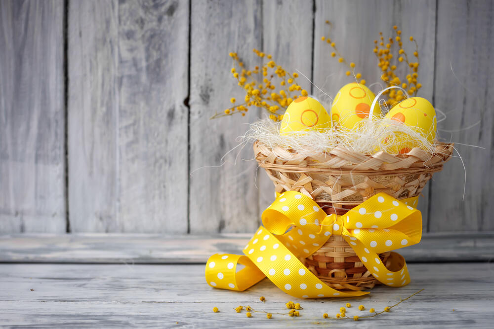 Žuta jaja za Uskrs mogu se ofarbati uz pomoć kurkume, bez kupovnih boja