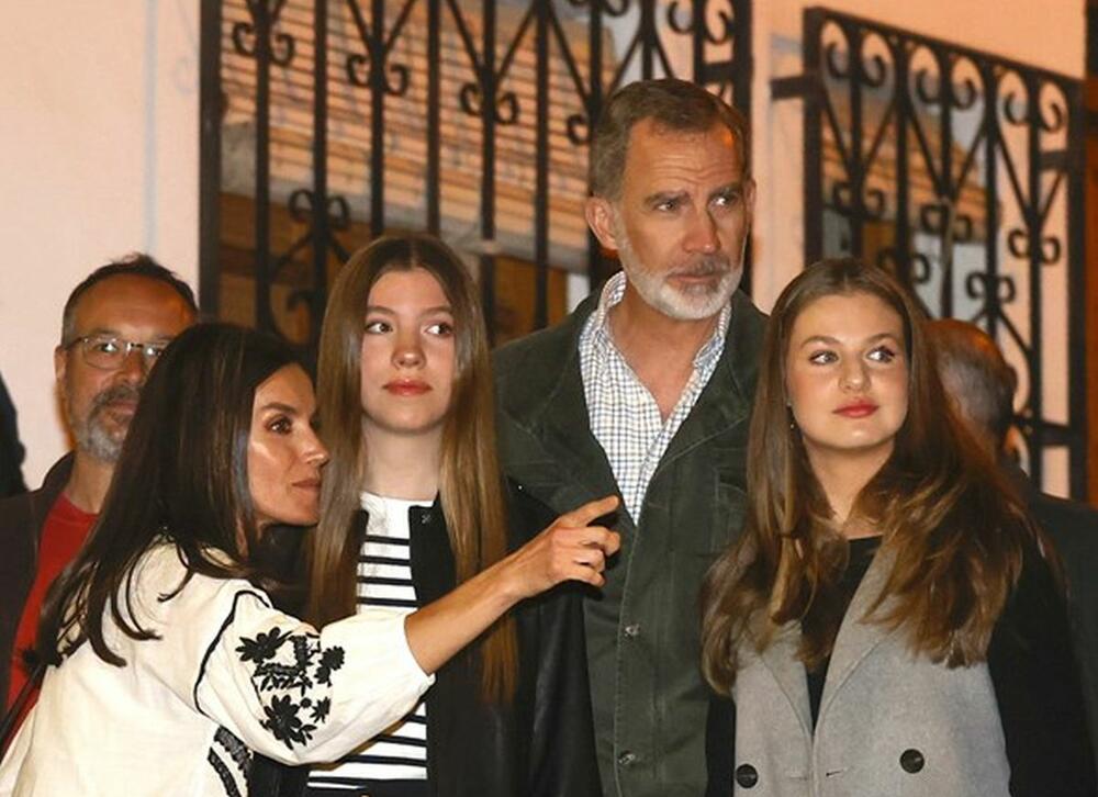 Španska kraljevska porodica na predstavi u Činčonu 