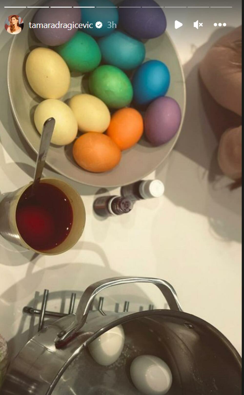 Tamara Dragičević ofarbala jaja za uskrs u najlepše pastelne boje 