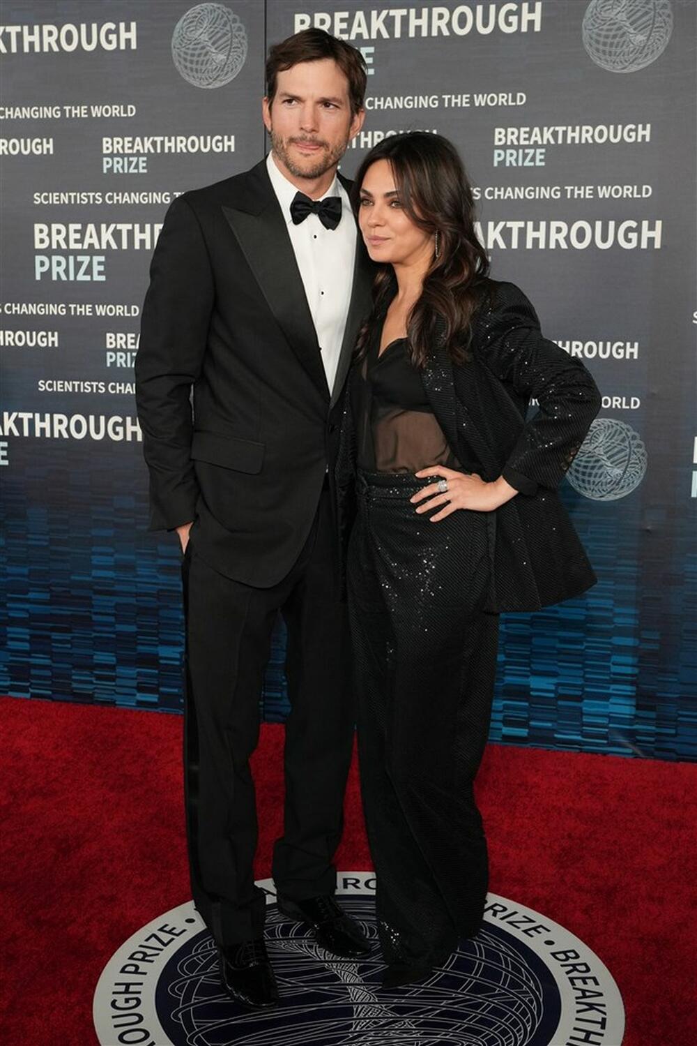 Mila Kunis i Ešton Kučer na dodeli nagrada Breakthrough Prize