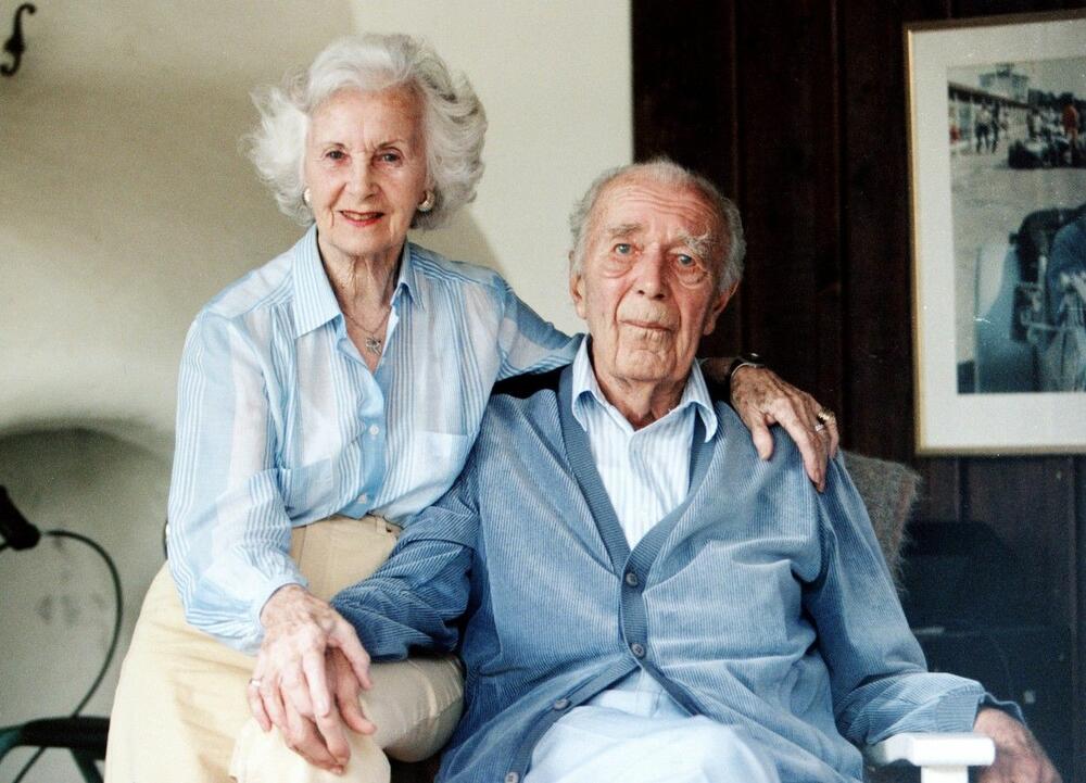 Upoznali su se tokom Drugog svetskog rata i odmah su se zaljubili.
