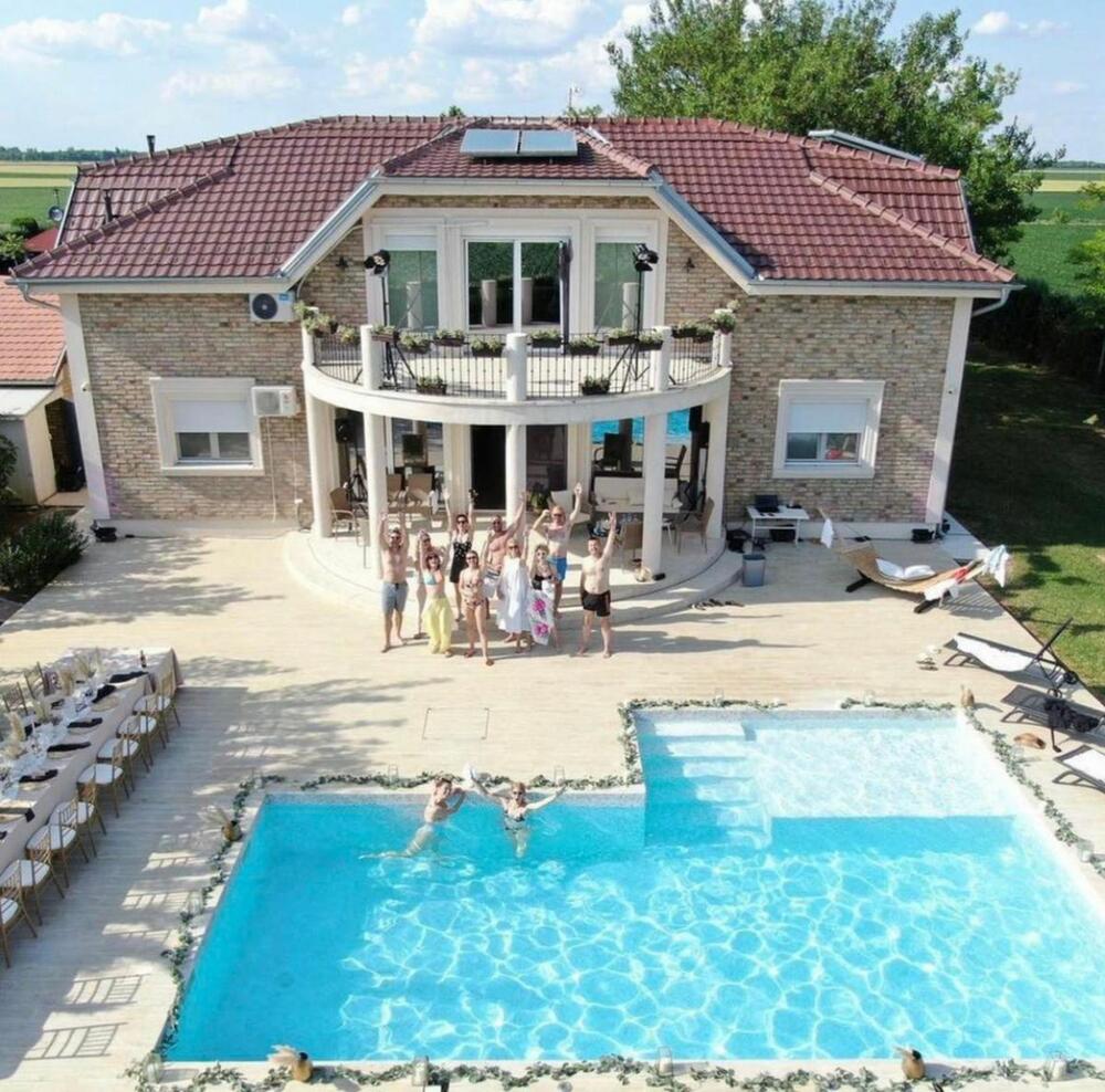 Kako Izgleda Vila Nata e Bekvalac Gde Se Udala Tamara Milutinovi Kako Izgleda Vila Nata e Bekvalac Gde Se Udala Tamara Milutinovi