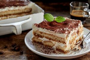 Recept za najlepši domaći tiramisu BEZ JAJA: Priprema se brzo & lako, a kremastom strukturom osvaja baš kao i original!