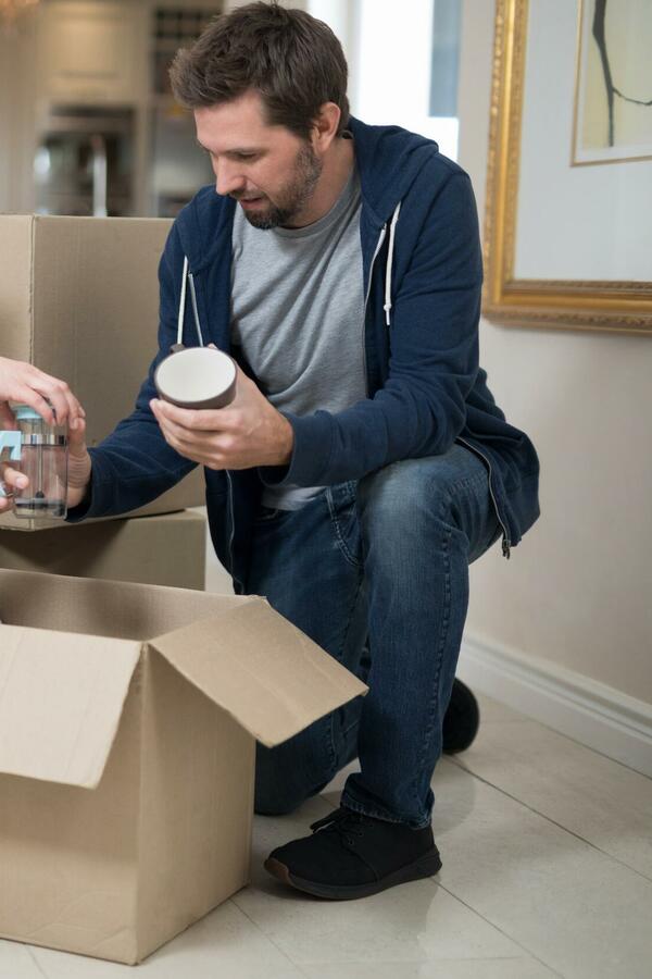 Ako planirate selidbu ovo treba da znate: 4 stvari koje ne bi trebalo da nosite sa sobom u novi dom