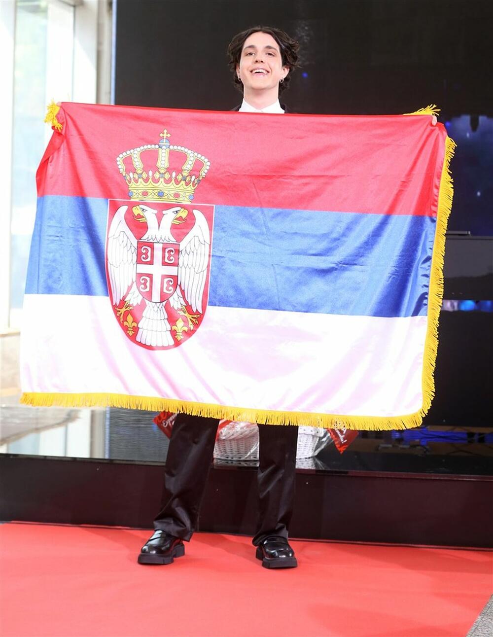 Luk Blek je predstavnik Srbije na Evroviziji