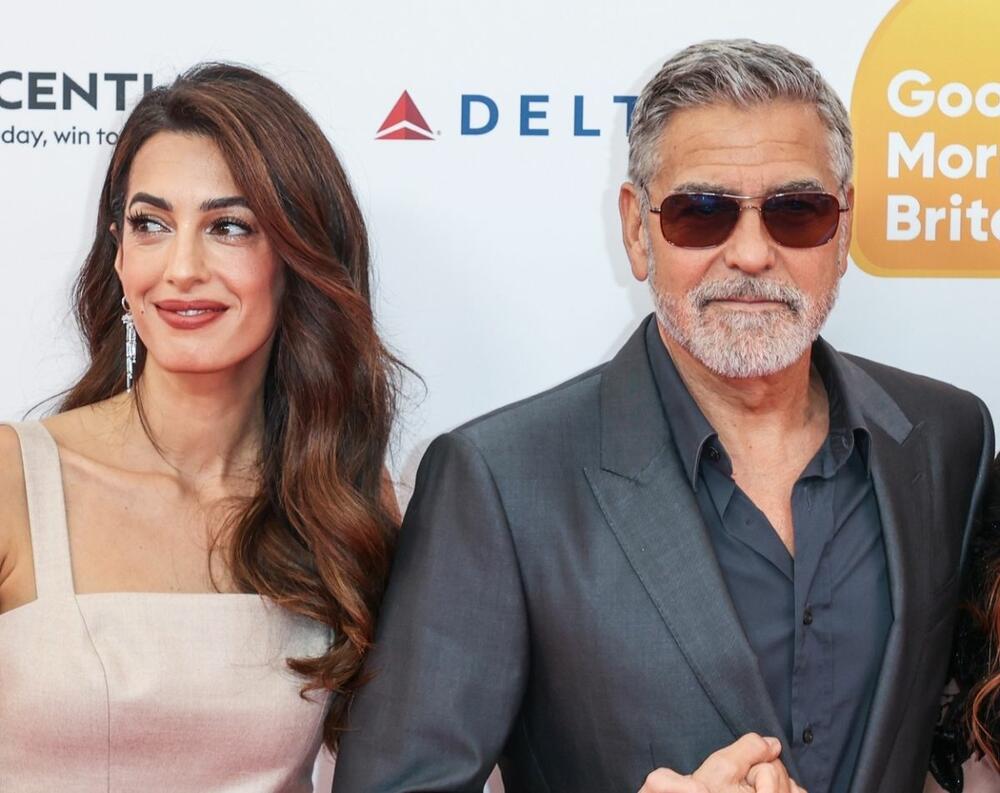 Amal i Džordž Kluni na dodeli nagrada u Londonu