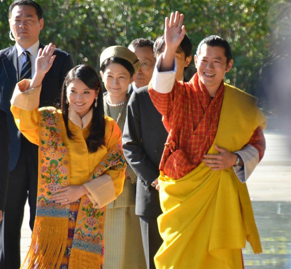 Butanski kralj i kraljica žive modernu bajku već 12 godina.