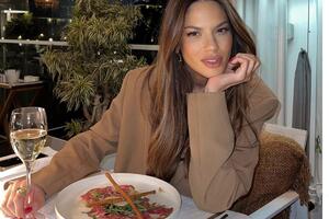 Sprema se za 2 minuta, "pegla" stomak: Tajna vitke linije Danijele Dimitrovske je doručku koji košta 50 dinara