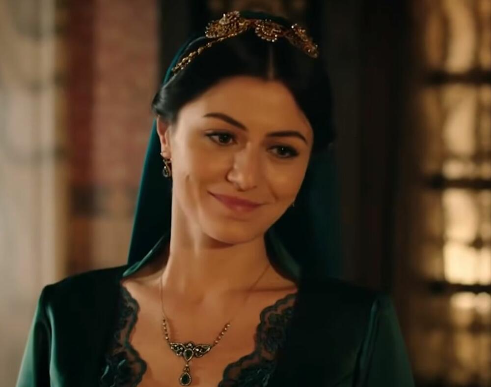 Deniz Čakir kao sultanija Šah u seriji Sulejman veličanstveni