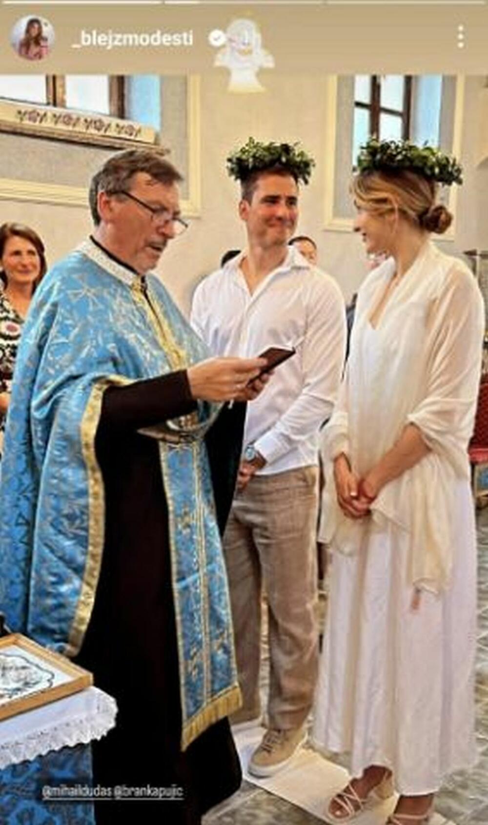 Crkveno venčanje Anđele Jovanović i Mihaila Dudaša