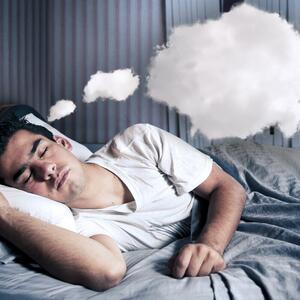 Padanje u snu, letenje, ispadanje zuba: Stručnjaci otkrili šta znače snovi koje najčešće sanjamo
