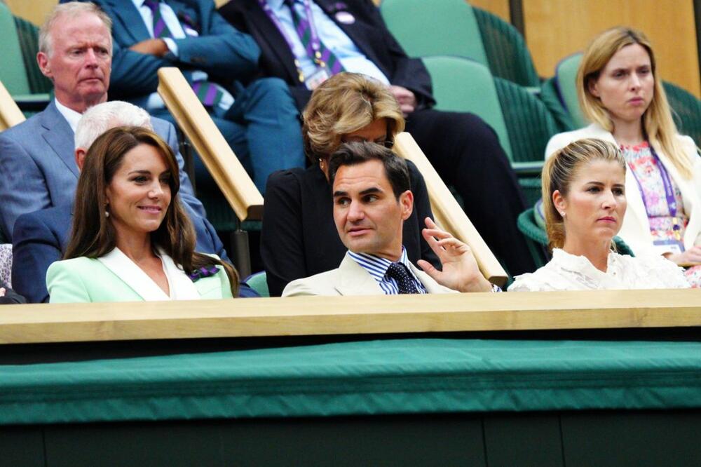 <p>Kako je reagovala Mirka Federer na prisnost Kejt Midlton i Rodžera?</p>