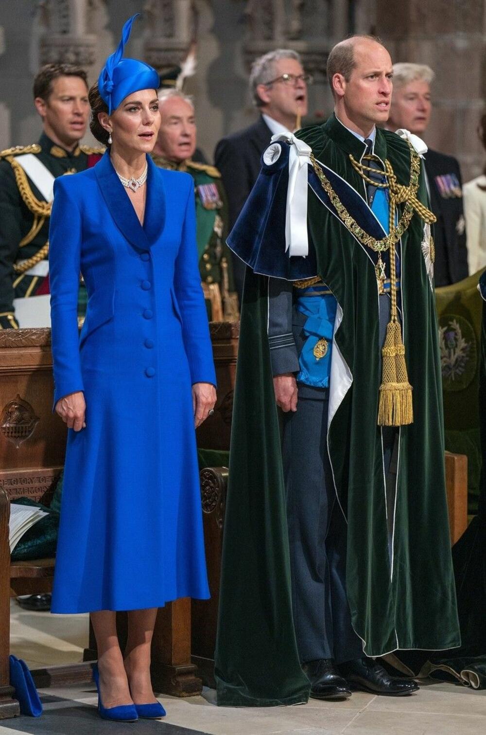 <p>Princeza od Velsa u kraljevskoplavoj kaput-haljini koju je nosila već dva puta.</p>